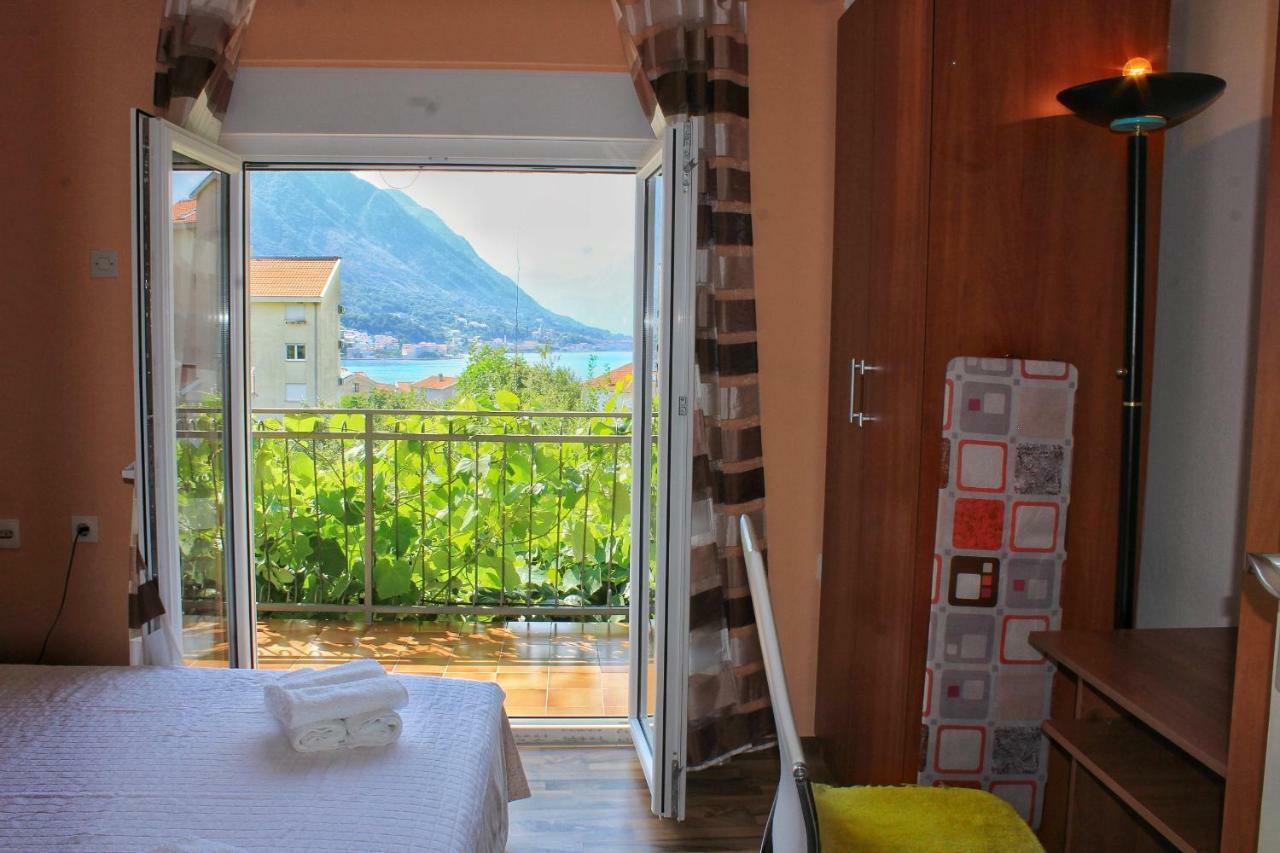 Apartments Jovana Kotor Exterior photo